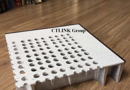 Sàn nâng kỹ htuật nhôm đúc đục lỗ thông gió